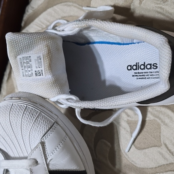 Adidas superstar like new - Picture 11 of 13